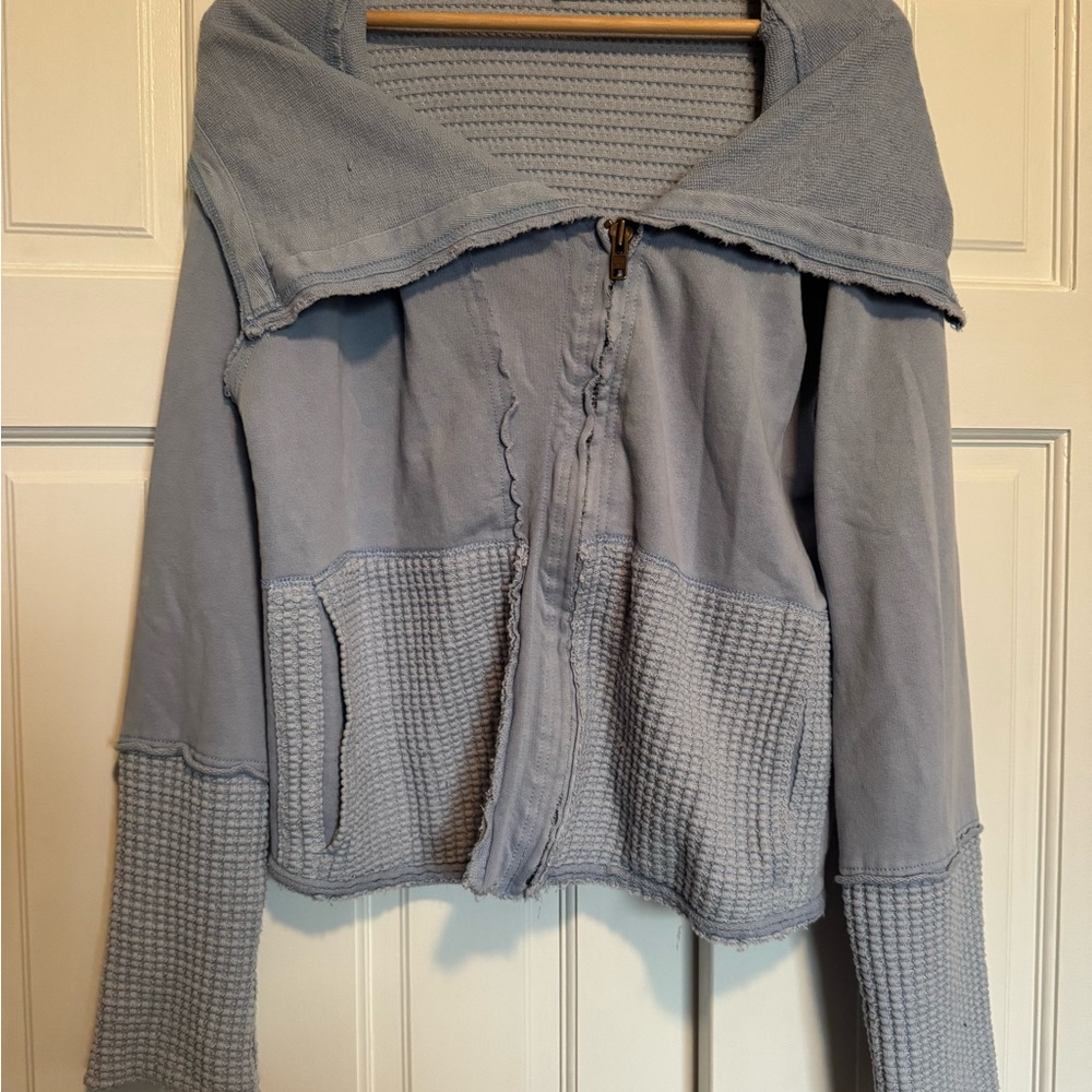 We The Free Off-the-Shoulder Light Blue Sweater Size Extra Large